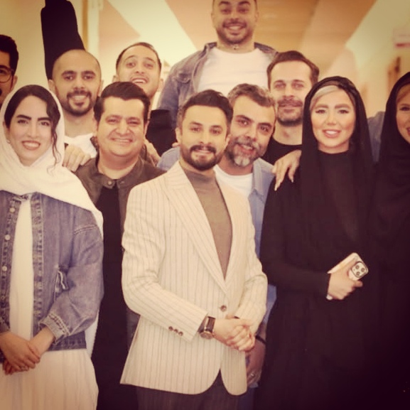 دانلود آهنگ راغب عزیزم عکس گرفتن داره این حالت چشامون دانلود آهنگ راغب عزیزم عکس گرفتن داره این حالت چشامون